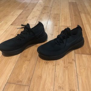 Nike Flyknit Epic React Shoes